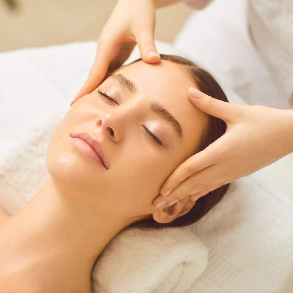 Surviving the Holidays With Therapeutic Massage